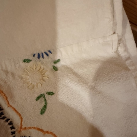 Vintage Set Of Two Butterfly Floral Hand Towels  Embroider White - Picture 7 of 11